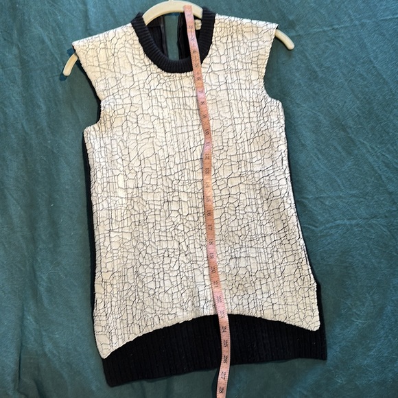 Balenciaga paint crackle wool top - Picture 9 of 9